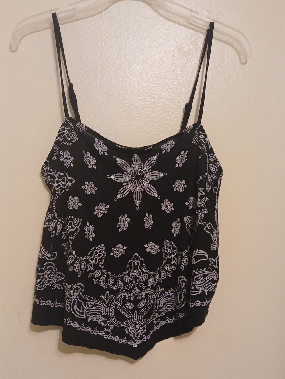 Express Black Bandana-Print Spaghetti Strap Camisole